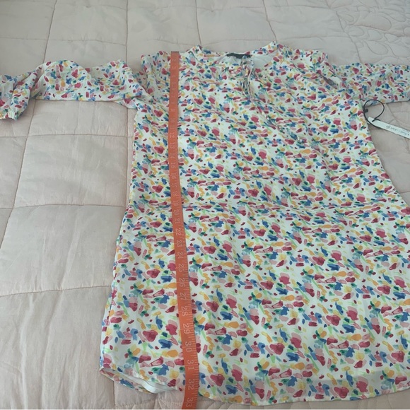 GIBSON size MP dress white background with colorful print tie at neck gorgeous - Picture 11 of 12